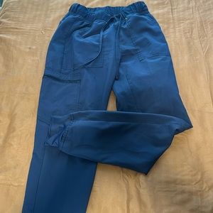 Scrubstar scrub pants, navy blue small. In very good condition.